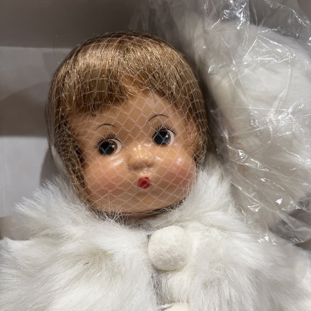 NEW Vintage Effanbee Christmas Patsy Doll V545 In Box 1997 12" Fur Coat Skates